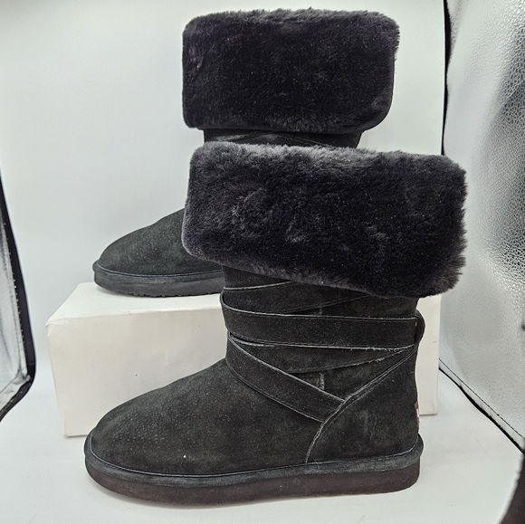 Lamo faux fur lined leather boots size 9 - Picture 15 of 15